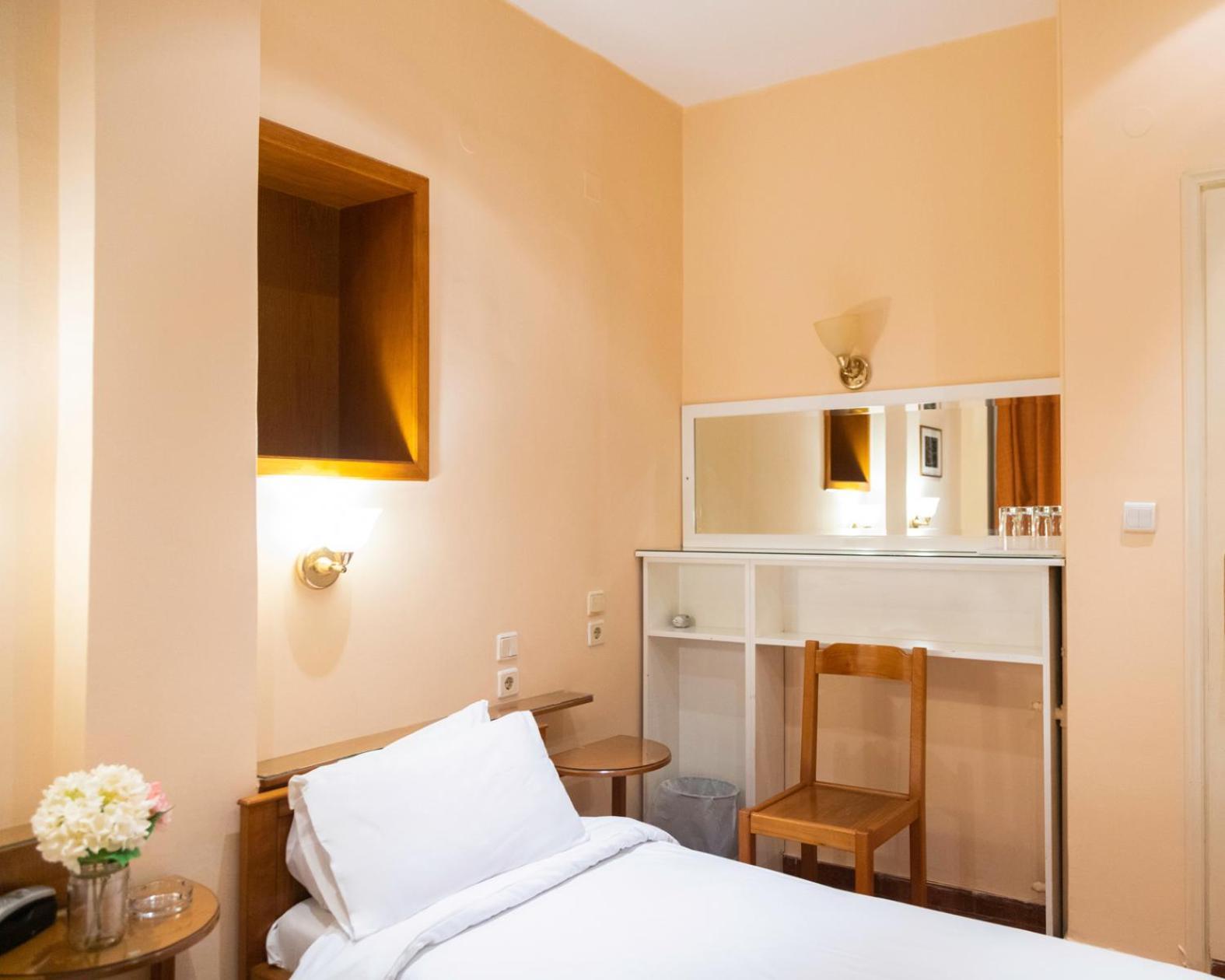 Hotel Avra Kardítsa Extérieur photo