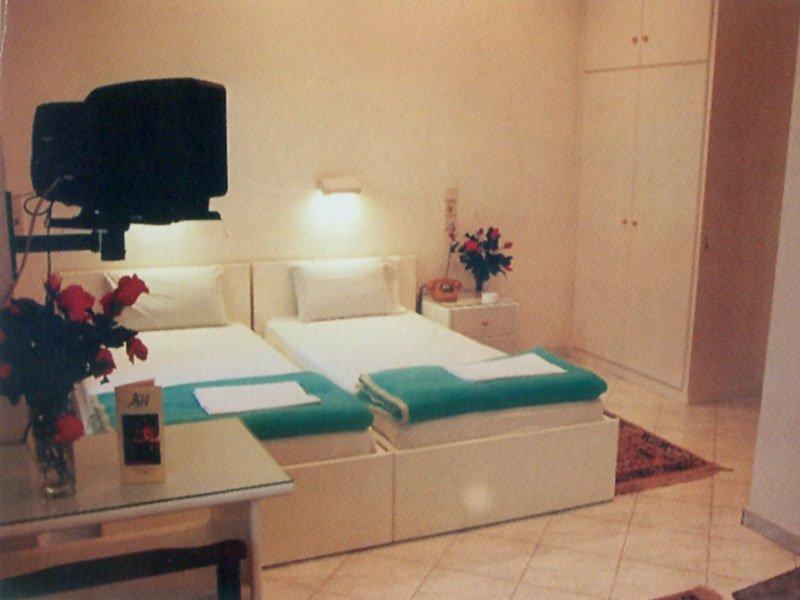 Hotel Avra Kardítsa Extérieur photo